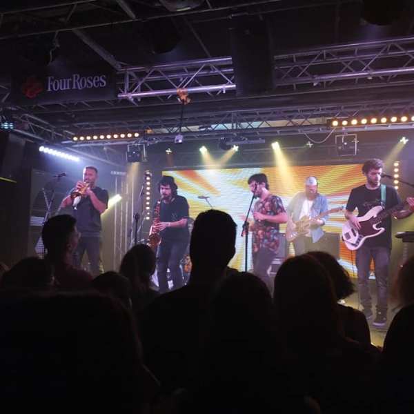 Concierto de Jamones con tacones en la        Sala Rem